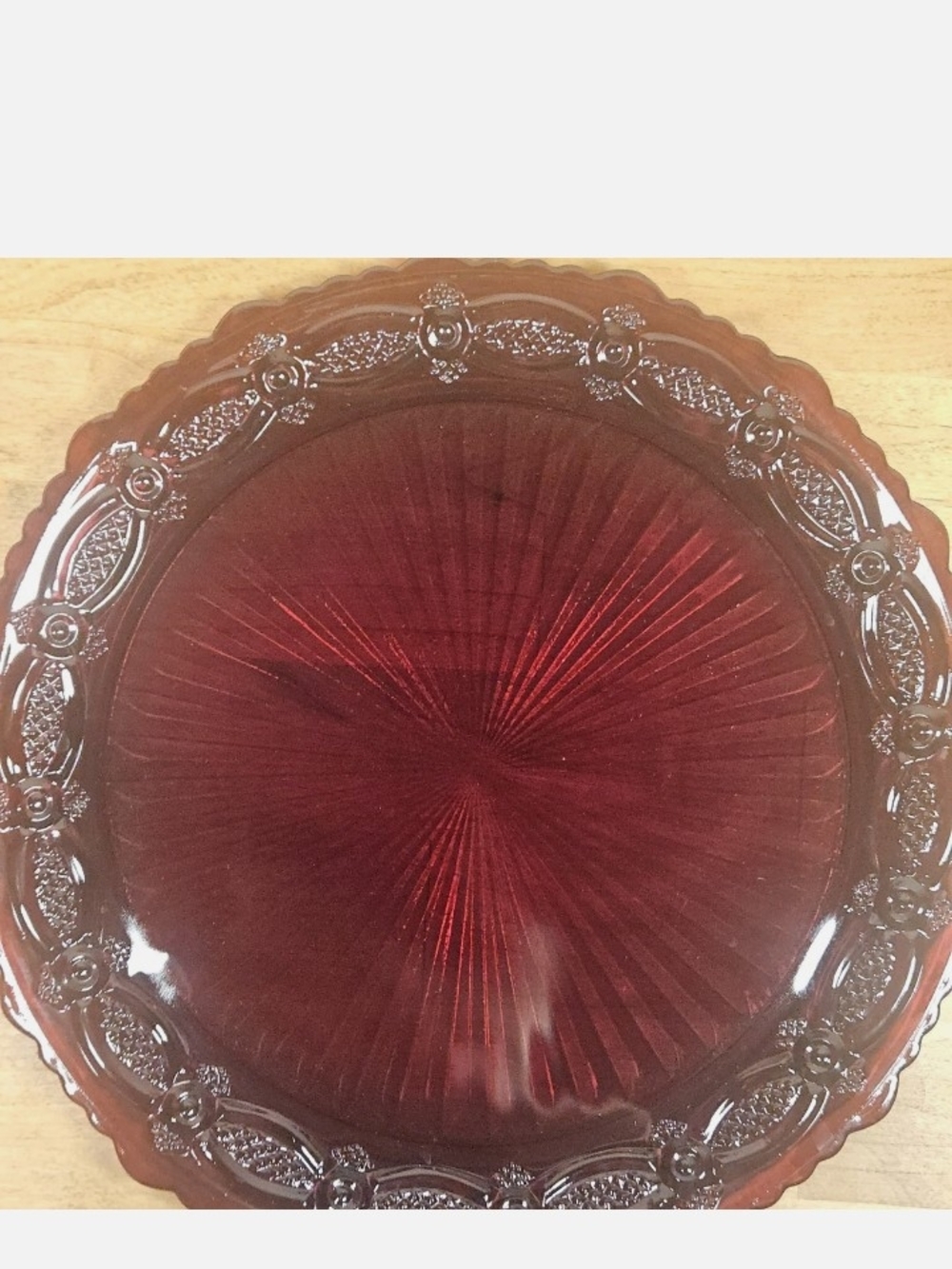 4#Avon Deep Ruby Red Pressed Glass Plates - Picture 3 of 6